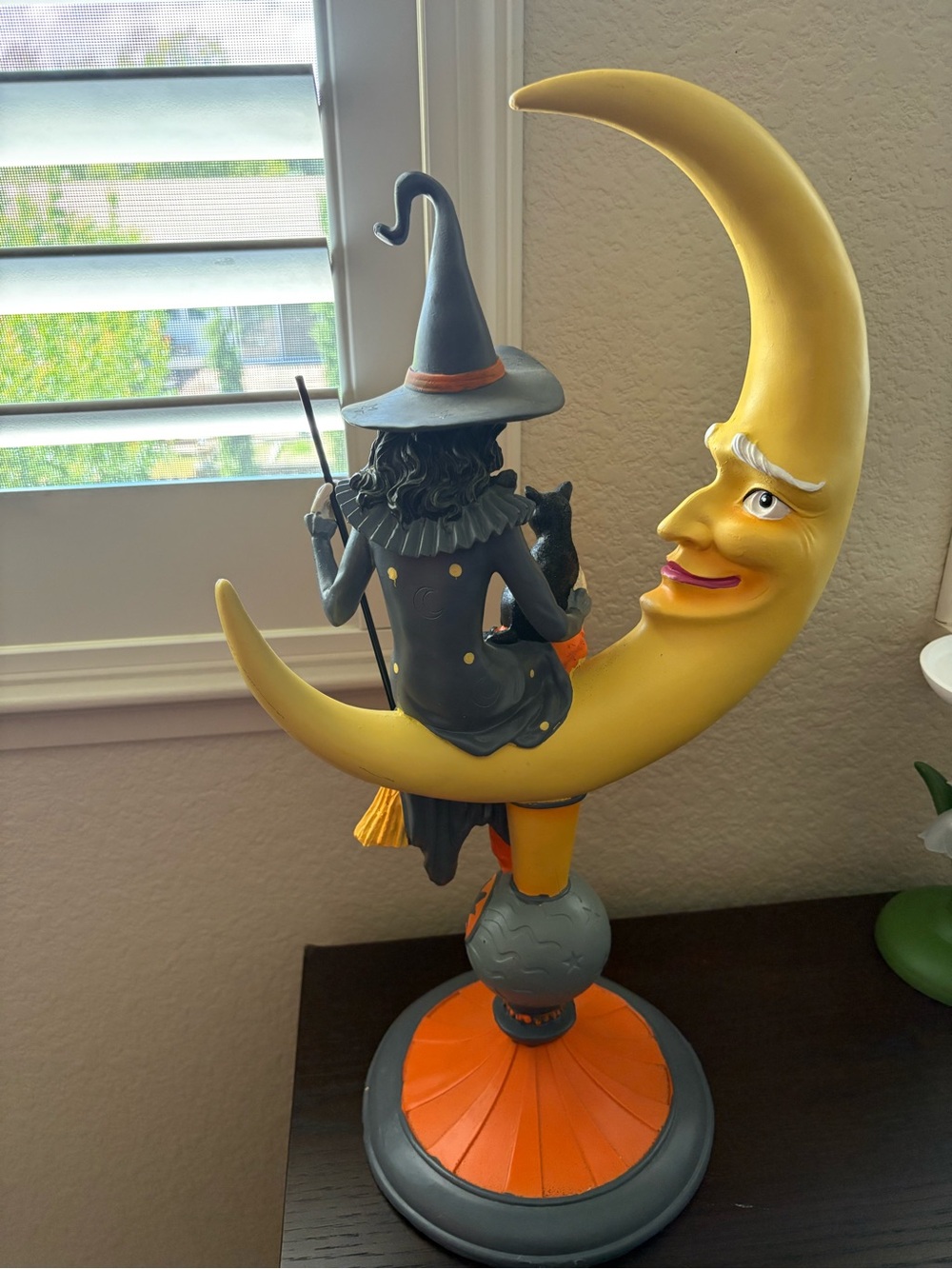 Witch on Crescent Moon Statue - Picture 3 of 3